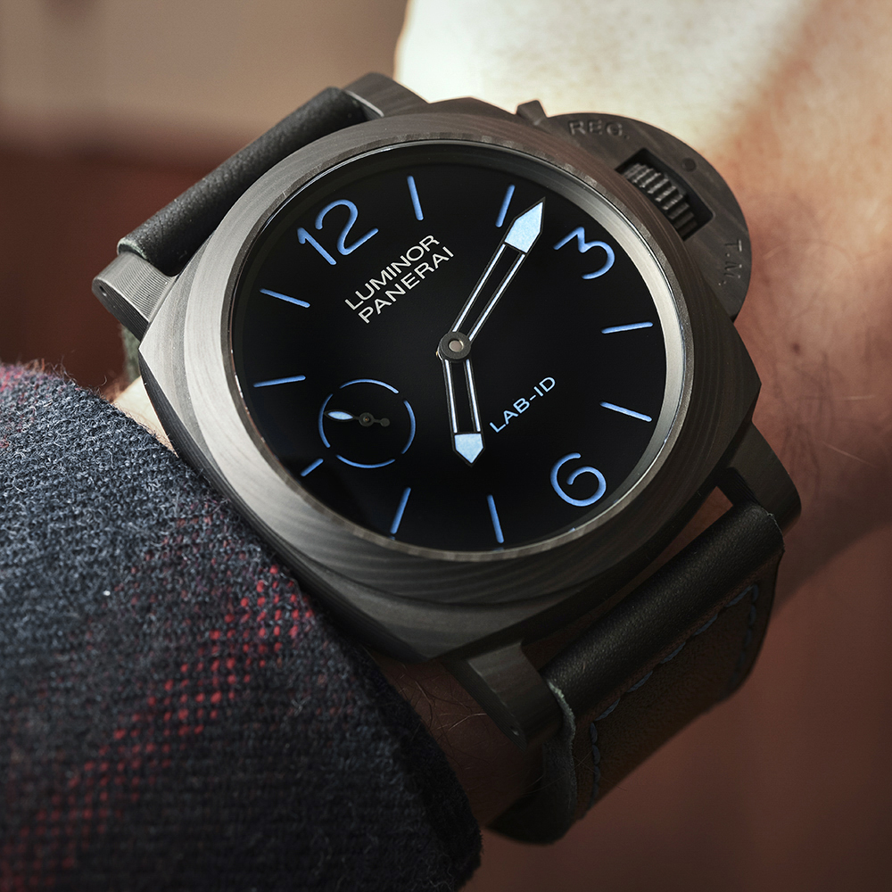 Panerai LAB ID Luminor 1950 Carbotech 3 Days PAM700 Replica